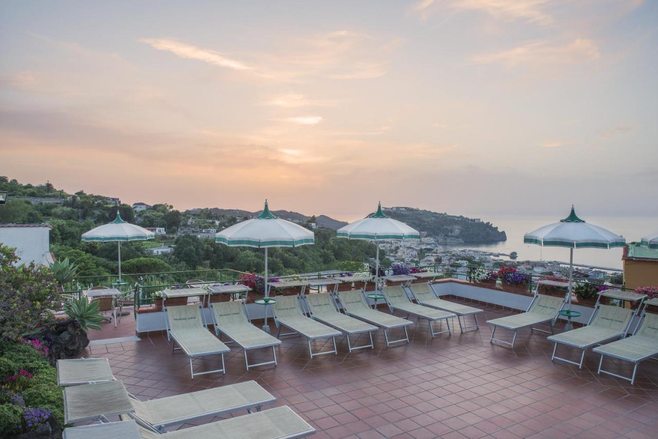 Hotel Villa Sirena - Thermae & Spa Ischia Exteriör bild