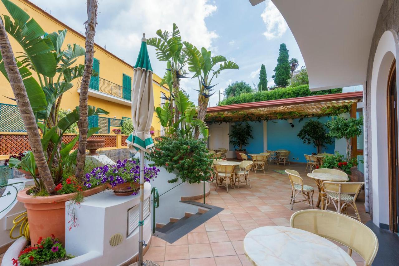 Hotel Villa Sirena - Thermae & Spa Ischia Exteriör bild